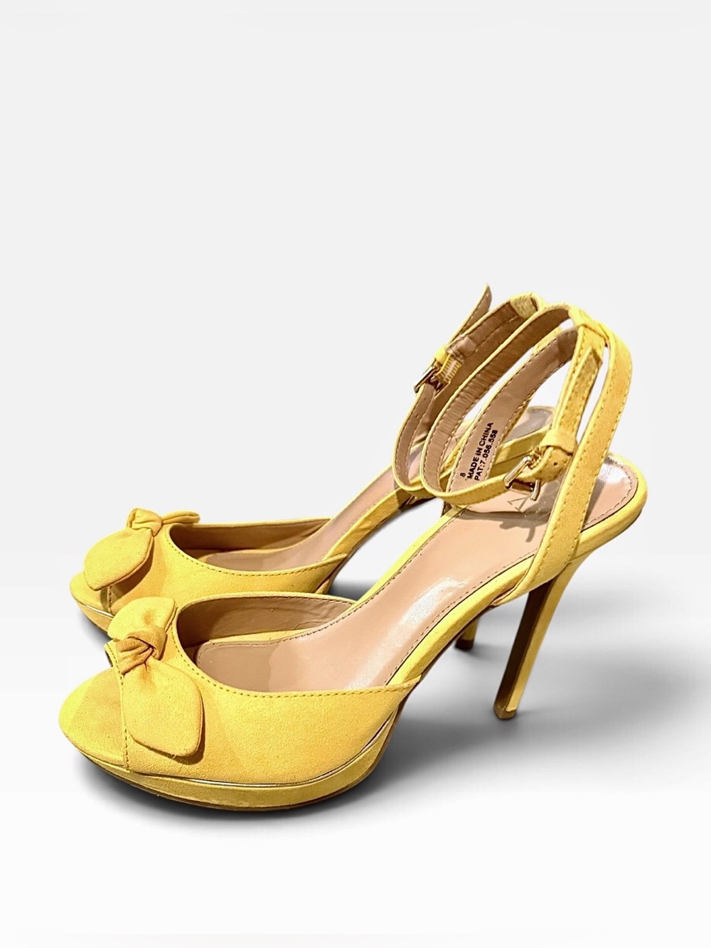 New York & Co Women’s Yellow Faux Suede Bow Peep Toe Stiletto Heels